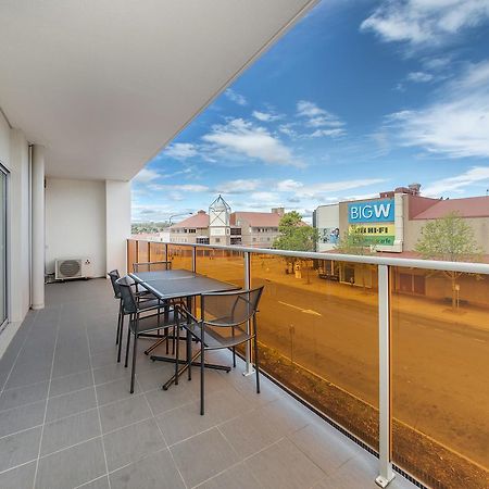 Abode Tuggeranong Aparthotel Canberra Luaran gambar