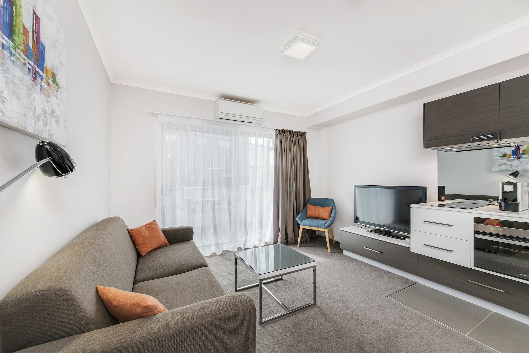 Abode Tuggeranong Aparthotel Canberra Luaran gambar