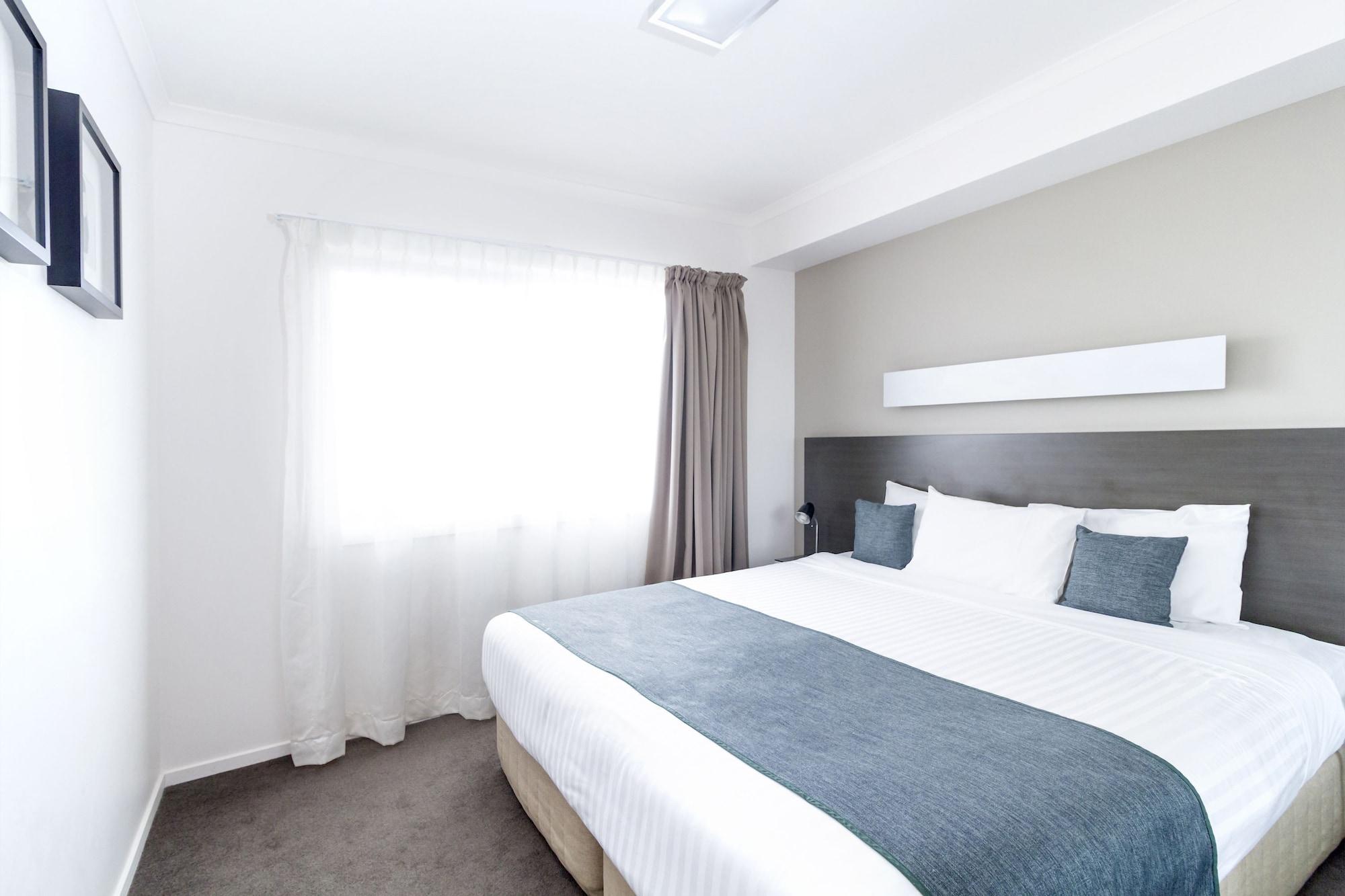 Abode Tuggeranong Aparthotel Canberra Luaran gambar